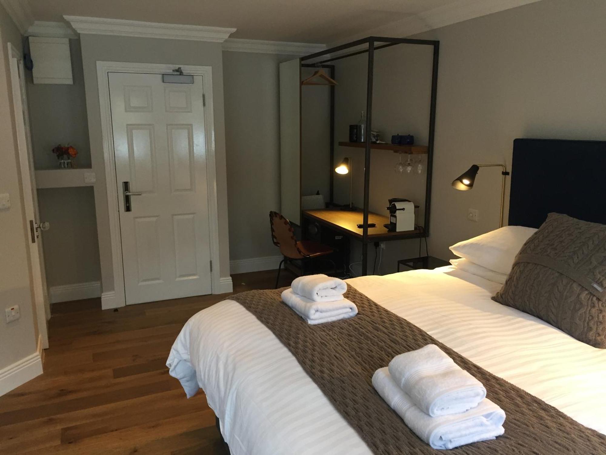 Pembroke Hall Dublin Quarto foto