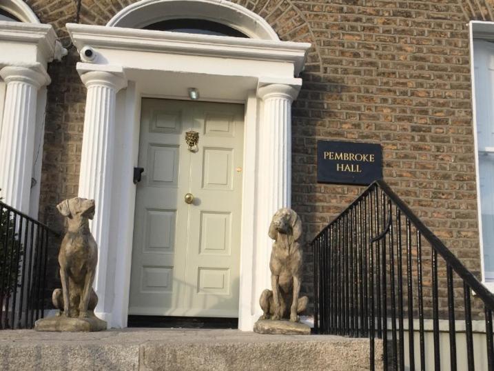 Pembroke Hall Dublin Quarto foto