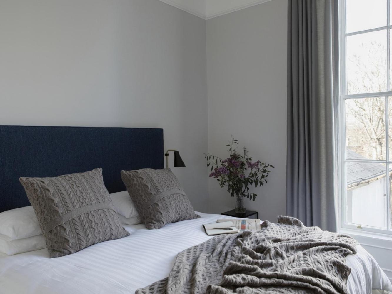Pembroke Hall Dublin Quarto foto