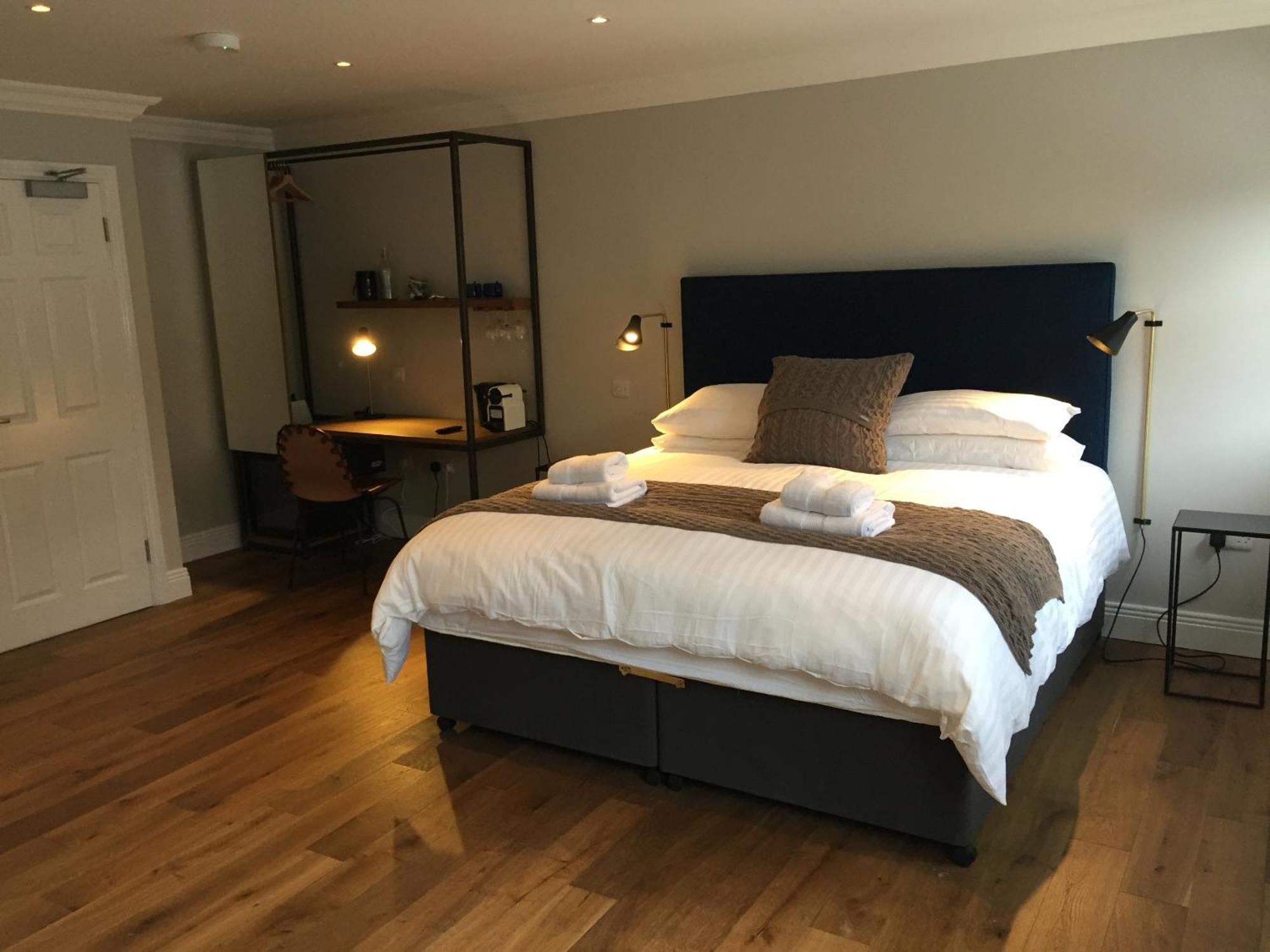 Pembroke Hall Dublin Quarto foto